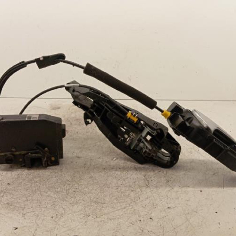 Serrure arriere droit PEUGEOT 308 2 SW Serrure arriere droit PEUGEOT 308 2 SW