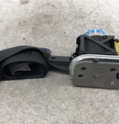 Ceinture avant droit TOYOTA YARIS 3 Photo n°1