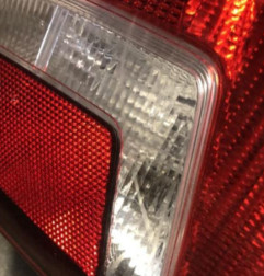 Feu arriere principal gauche (feux) VOLKSWAGEN UP Photo n°3