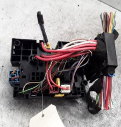 Boitier servitude moteur (BSM) PEUGEOT 206
