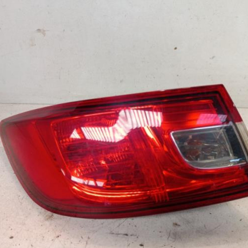 Feu arriere principal gauche (feux) RENAULT CLIO 4 Feu arriere principal gauche (feux) RENAULT CLIO 4
