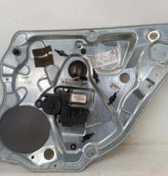 Leve vitre electrique arriere droit VOLKSWAGEN POLO 4 Photo n°1