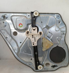Leve vitre electrique arriere droit VOLKSWAGEN POLO 4 Photo n°3