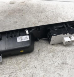 Interrupteur de leve vitre avant gauche CITROEN JUMPY 3 XS