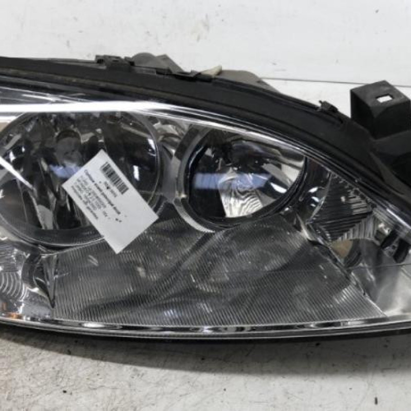 Optique avant principal droit (feux)(phare) FORD MONDEO 2