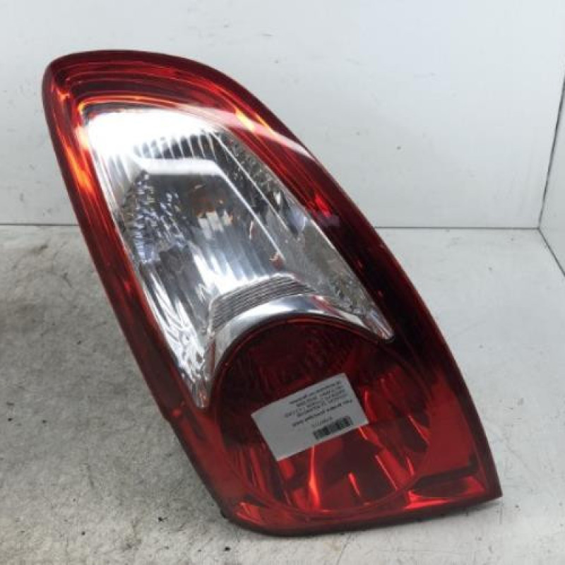 Feu arriere principal droit (feux) HYUNDAI SANTA FE 2 Feu arriere principal droit (feux) HYUNDAI SANTA FE 2