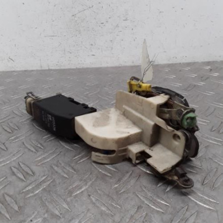 Serrure avant droit OPEL ASTRA F