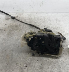 Serrure avant gauche VOLKSWAGEN PASSAT 4