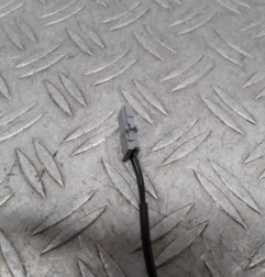 Attache ceinture arriere centrale OPEL CORSA E Photo n°3