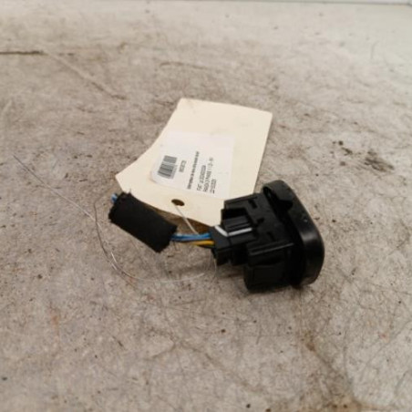 Interrupteur de leve vitre avant droit FIAT PANDA 3
