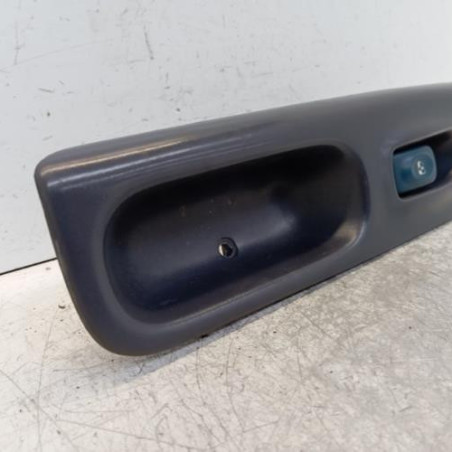 Interrupteur de leve vitre avant droit RENAULT TWINGO 1
