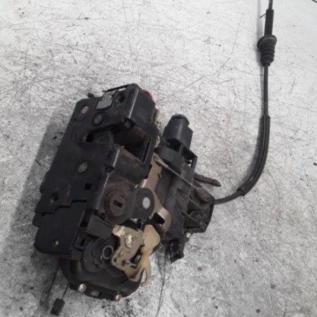 Serrure arriere droit VOLKSWAGEN GOLF 4 Photo n°1