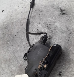 Serrure arriere droit VOLKSWAGEN GOLF 4