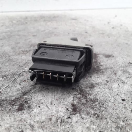 Interrupteur de leve vitre avant droit RENAULT TWINGO 1