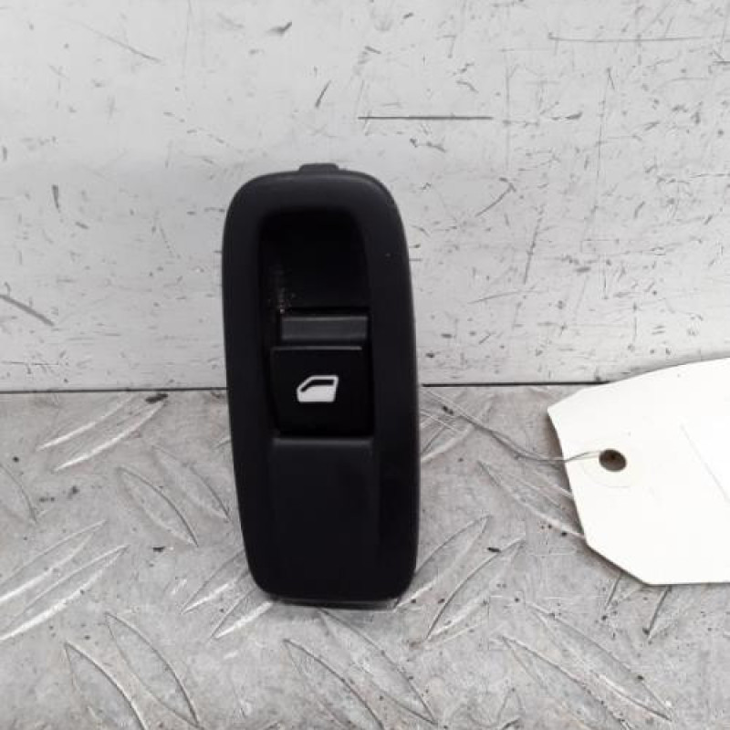 Interrupteur de leve vitre arriere droit CITROEN C4 PICASSO 2