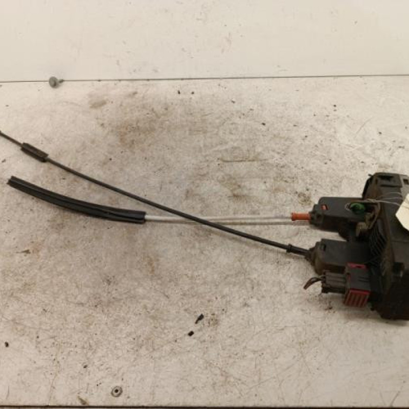 Serrure arriere droit OPEL ASTRA G Serrure arriere droit OPEL ASTRA G
