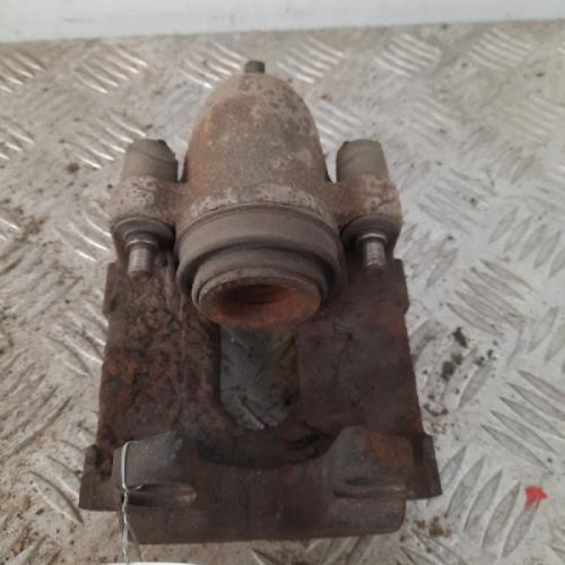 Etrier arriere droit (freinage) BMW SERIE 7 E65 Etrier arriere droit (freinage) BMW SERIE 7 E65