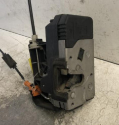 Serrure avant droit OPEL CORSA C