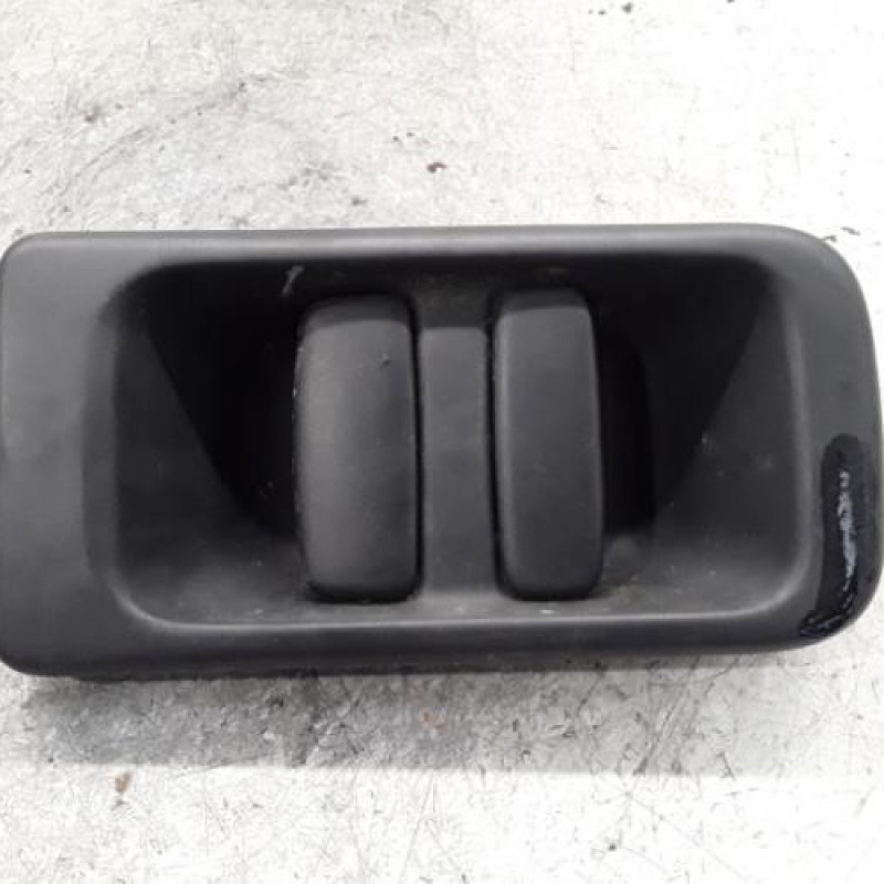 Poignee porte laterale gauche RENAULT MASTER 2