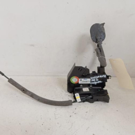 Serrure arriere droit RENAULT MEGANE 4