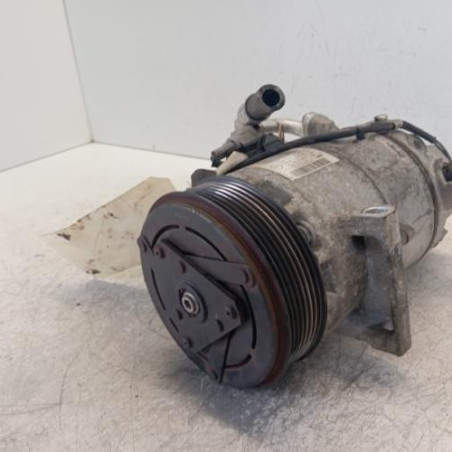 Compresseur clim RENAULT CLIO 4