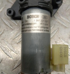 Moteur ouverture de Coffre/Malle/Hayon AUDI A4 4 Photo n°4