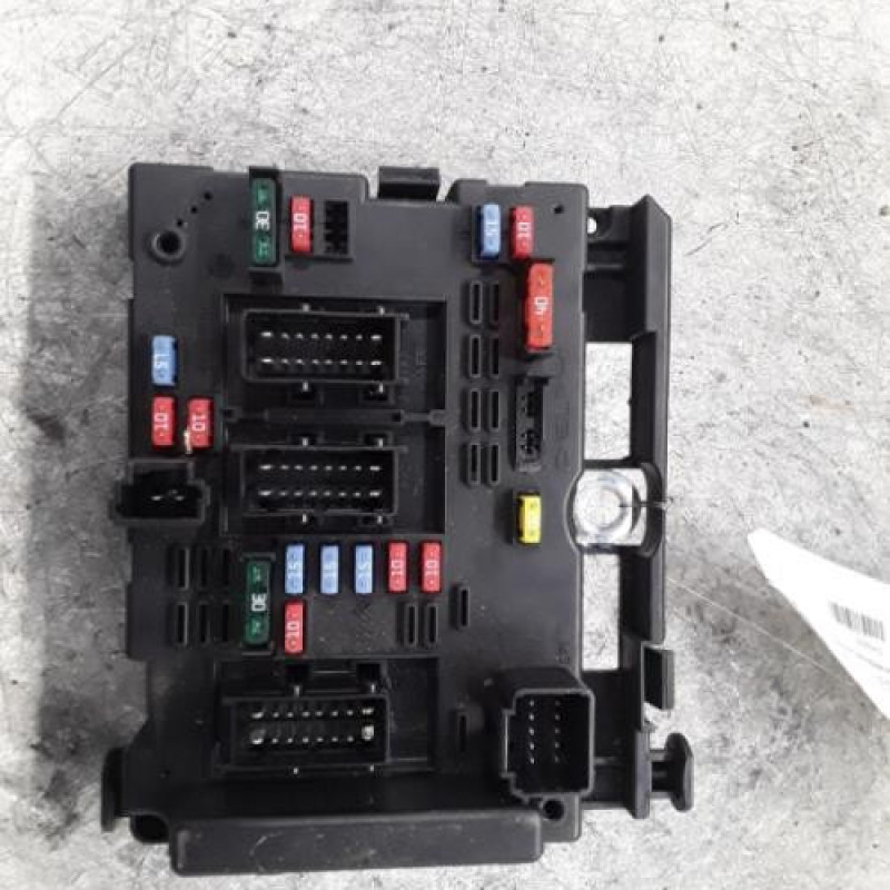 Boitier servitude moteur (BSM) PEUGEOT 206+ Boitier servitude moteur (BSM) PEUGEOT 206+