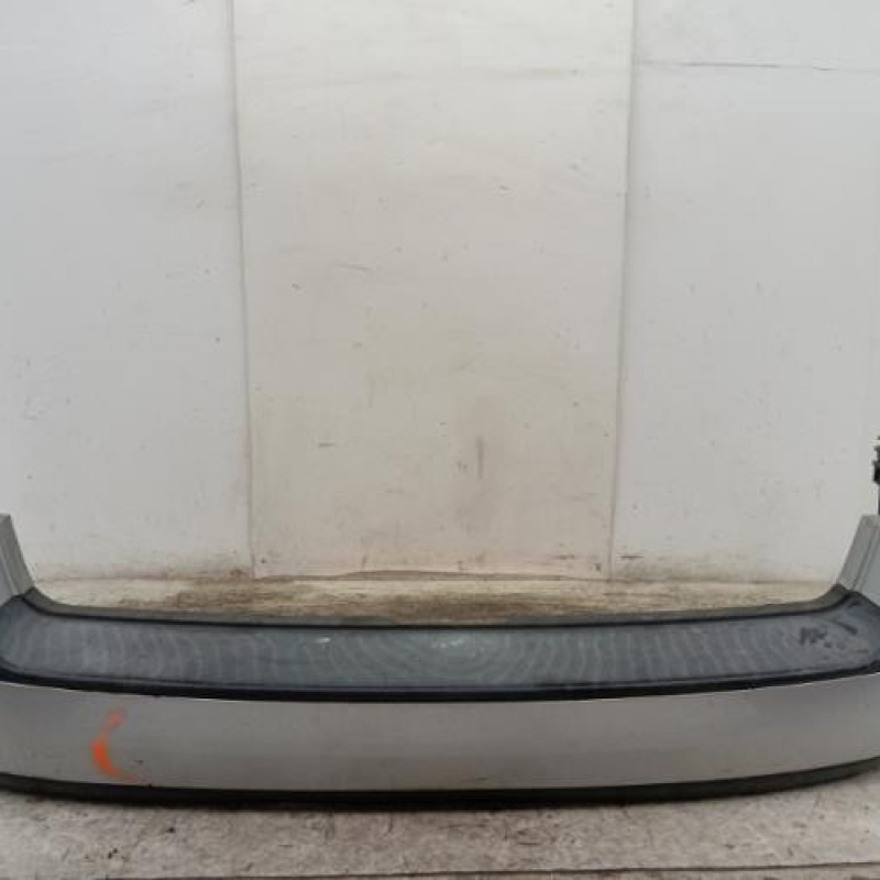 Pare choc arriere VOLKSWAGEN GOLF 4