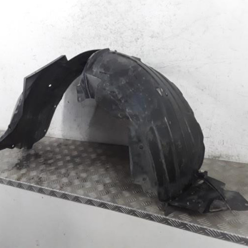 Pare boue avant gauche NISSAN QASHQAI 1