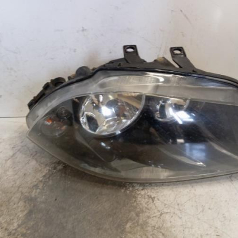 Optique avant principal droit (feux)(phare) SEAT IBIZA 3