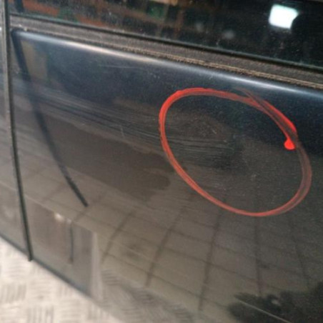 Malle/Hayon arriere VOLKSWAGEN PASSAT 4