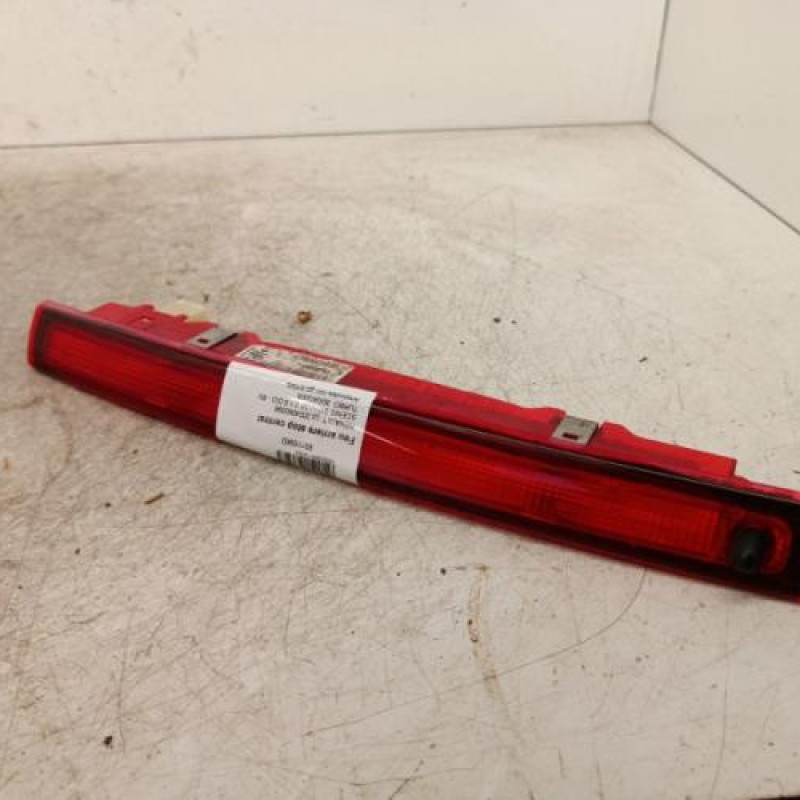 Feu arriere stop central RENAULT SCENIC 2 Feu arriere stop central RENAULT SCENIC 2
