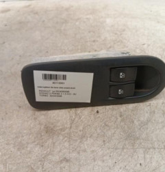 Interrupteur de leve vitre avant droit RENAULT SCENIC 2 Photo n°1