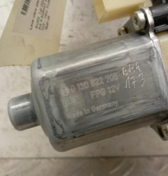 Leve vitre electrique avant gauche AUDI A4 4