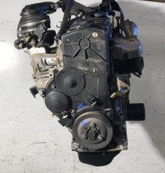 Moteur CITROEN SAXO Photo n°4