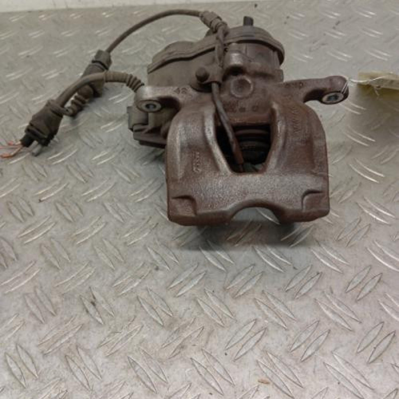 Etrier arriere droit (freinage) AUDI A4 4 Etrier arriere droit (freinage) AUDI A4 4