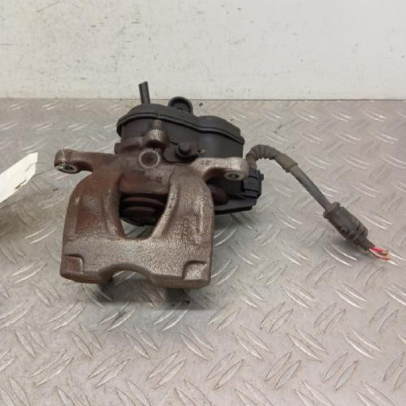 Etrier arriere gauche (freinage) AUDI A4 4 Etrier arriere gauche (freinage) AUDI A4 4