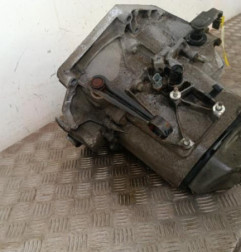 Boite de vitesses PEUGEOT 106 Photo n°4