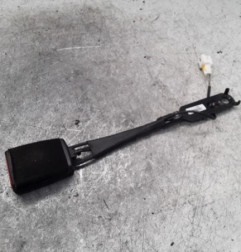 Attache ceinture avant gauche PEUGEOT 3008 1