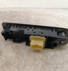 Interrupteur de leve vitre avant gauche RENAULT CLIO 4