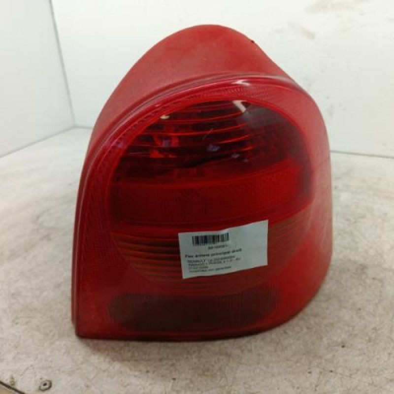 Feu arriere principal droit (feux) RENAULT TWINGO 1 Feu arriere principal droit (feux) RENAULT TWINGO 1