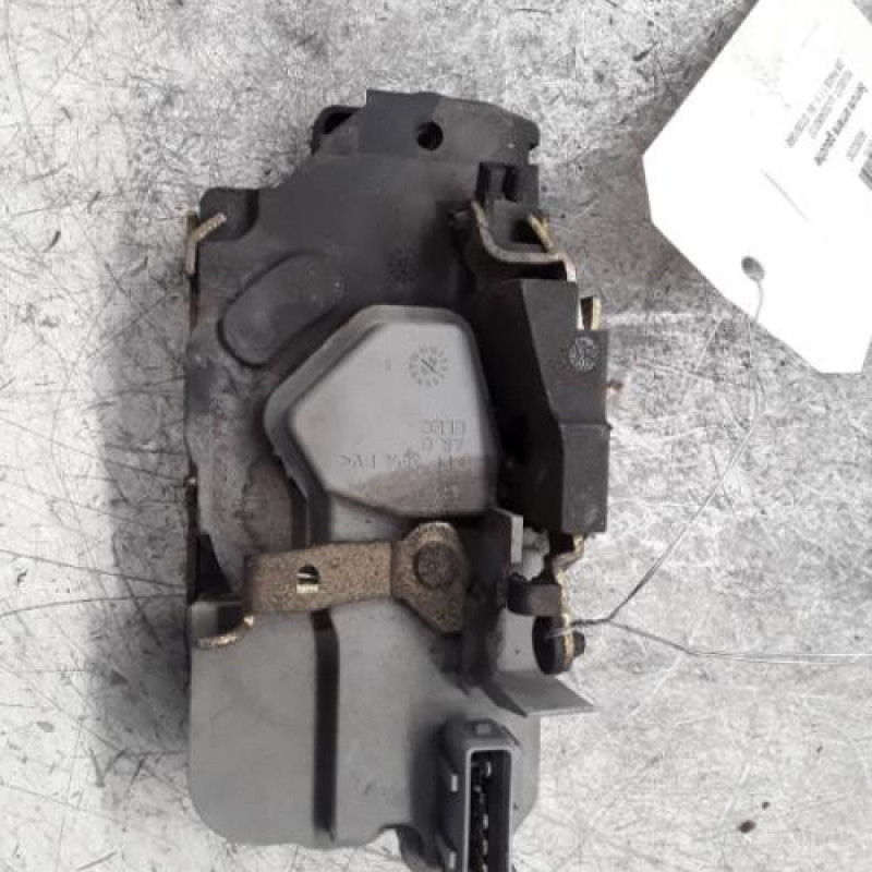 Serrure arriere gauche PEUGEOT 206