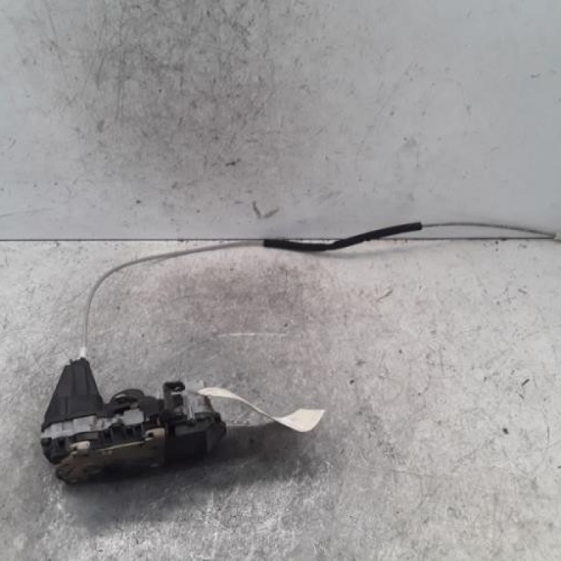 Serrure avant gauche PEUGEOT 307