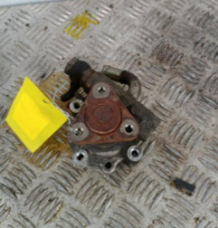 Pompe de direction VOLKSWAGEN PASSAT 4