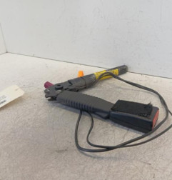 Attache ceinture avant droit FORD KUGA 1