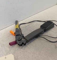 Attache ceinture avant droit FORD KUGA 1 Photo n°3