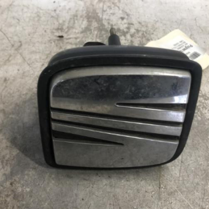 Poignee hayon SEAT IBIZA 2 Poignee hayon SEAT IBIZA 2