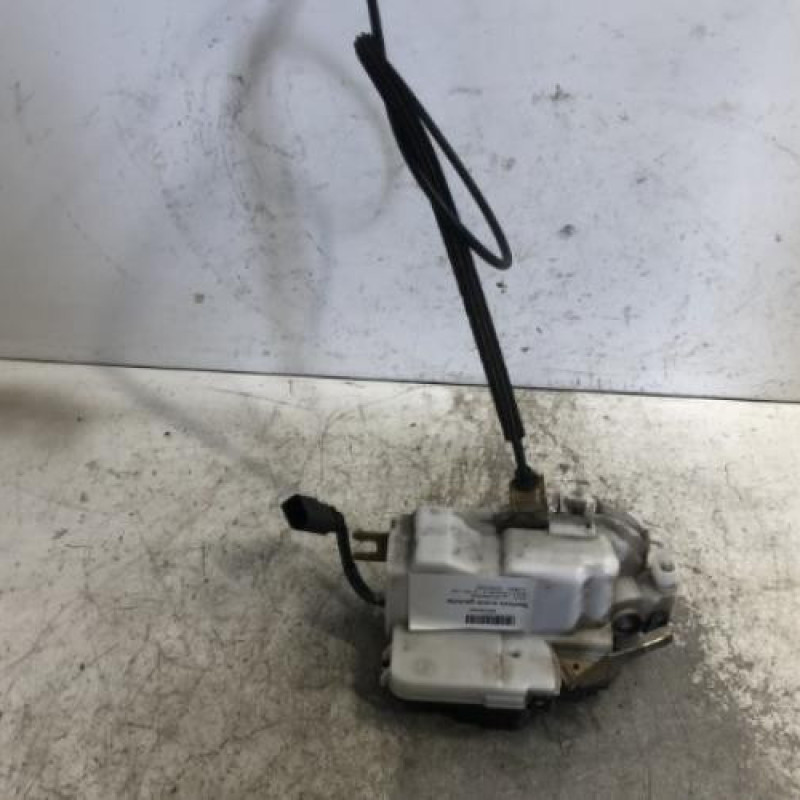 Serrure avant gauche SEAT IBIZA 2 Serrure avant gauche SEAT IBIZA 2