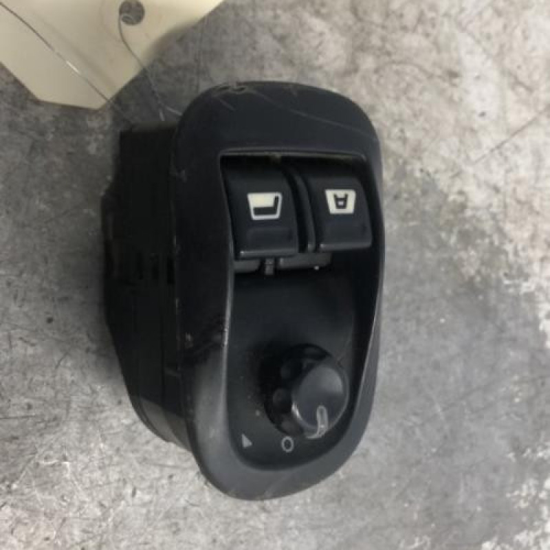 Interrupteur de leve vitre avant gauche PEUGEOT 306