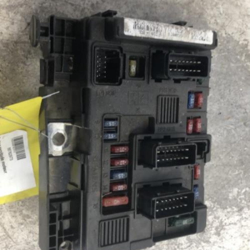 Boitier servitude moteur (BSM) CITROEN C5 1 Boitier servitude moteur (BSM) CITROEN C5 1